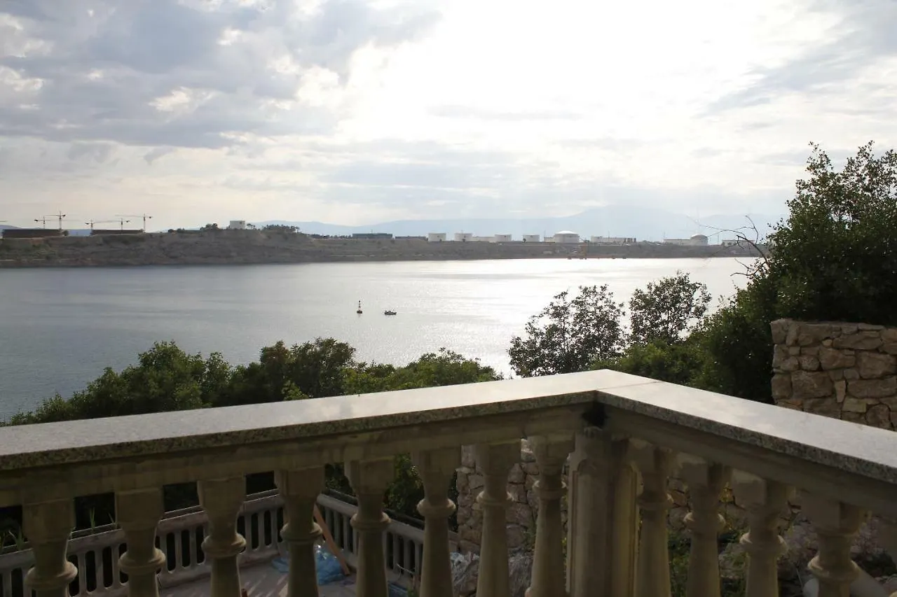 Apartment Primavera Omisalj Croatia