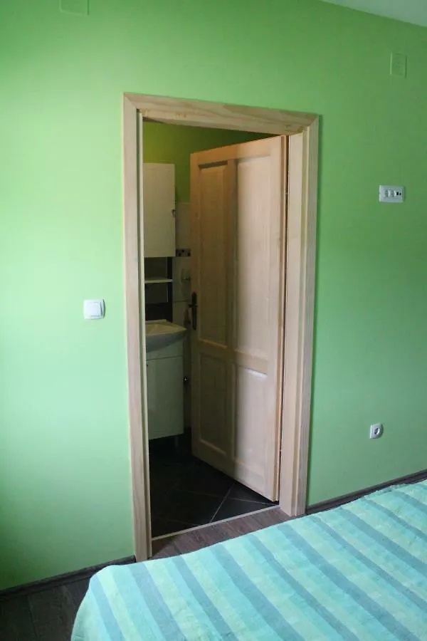 Primavera Omisalj Apartment